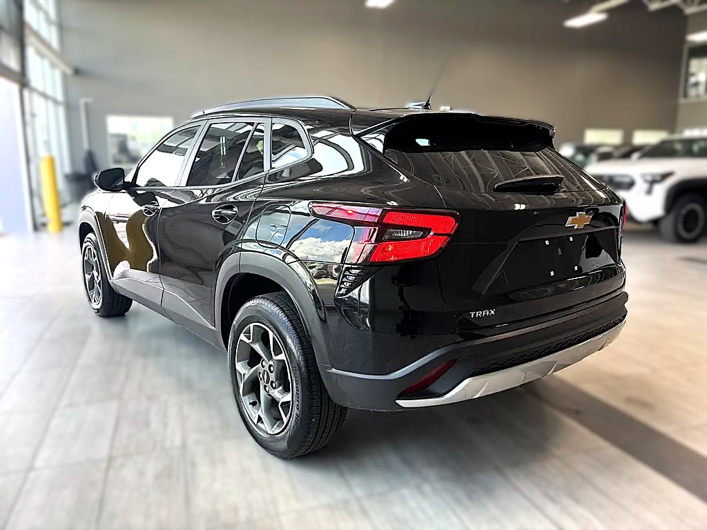 2026 Chevrolet Trax - photo 3
