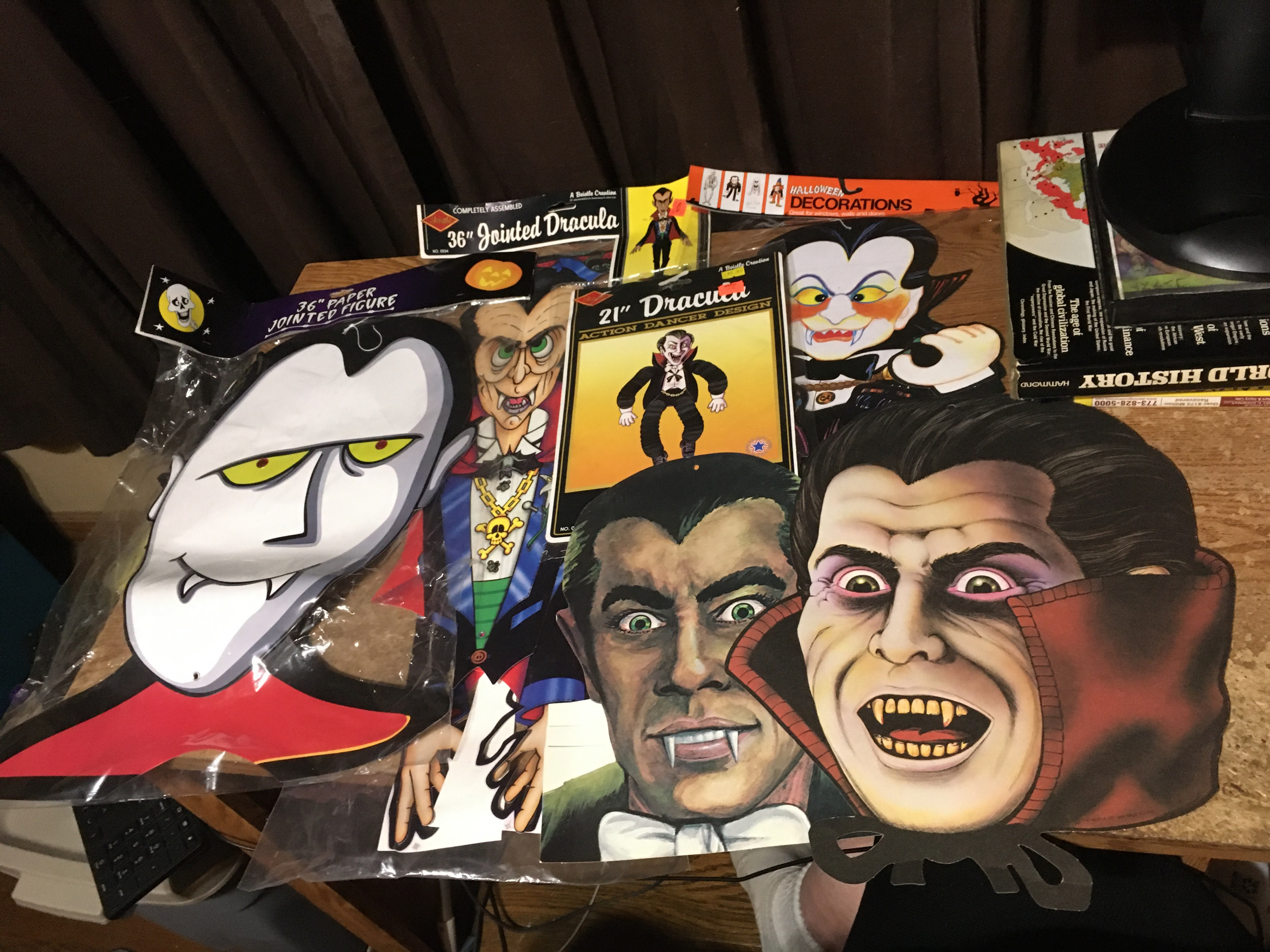 LOT OF 6 CUTOUT WINDOW FIGURES DRACULA VAMPIRE BEISTLE EUREKA 36