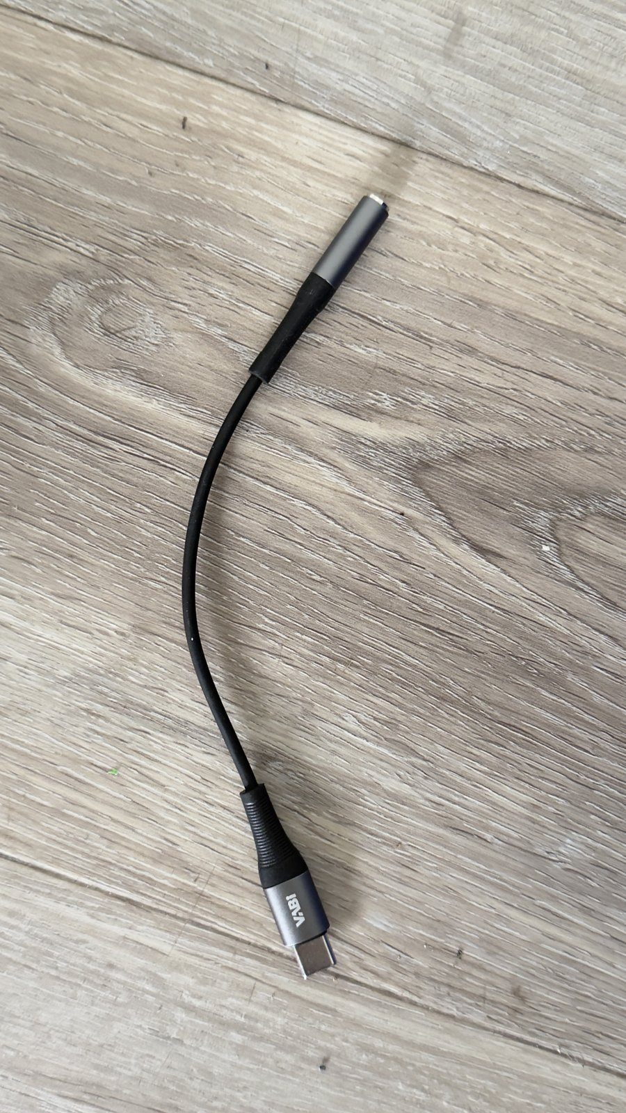 USB-C to 3.5mm Headphone Jack Adapter – Short Cable