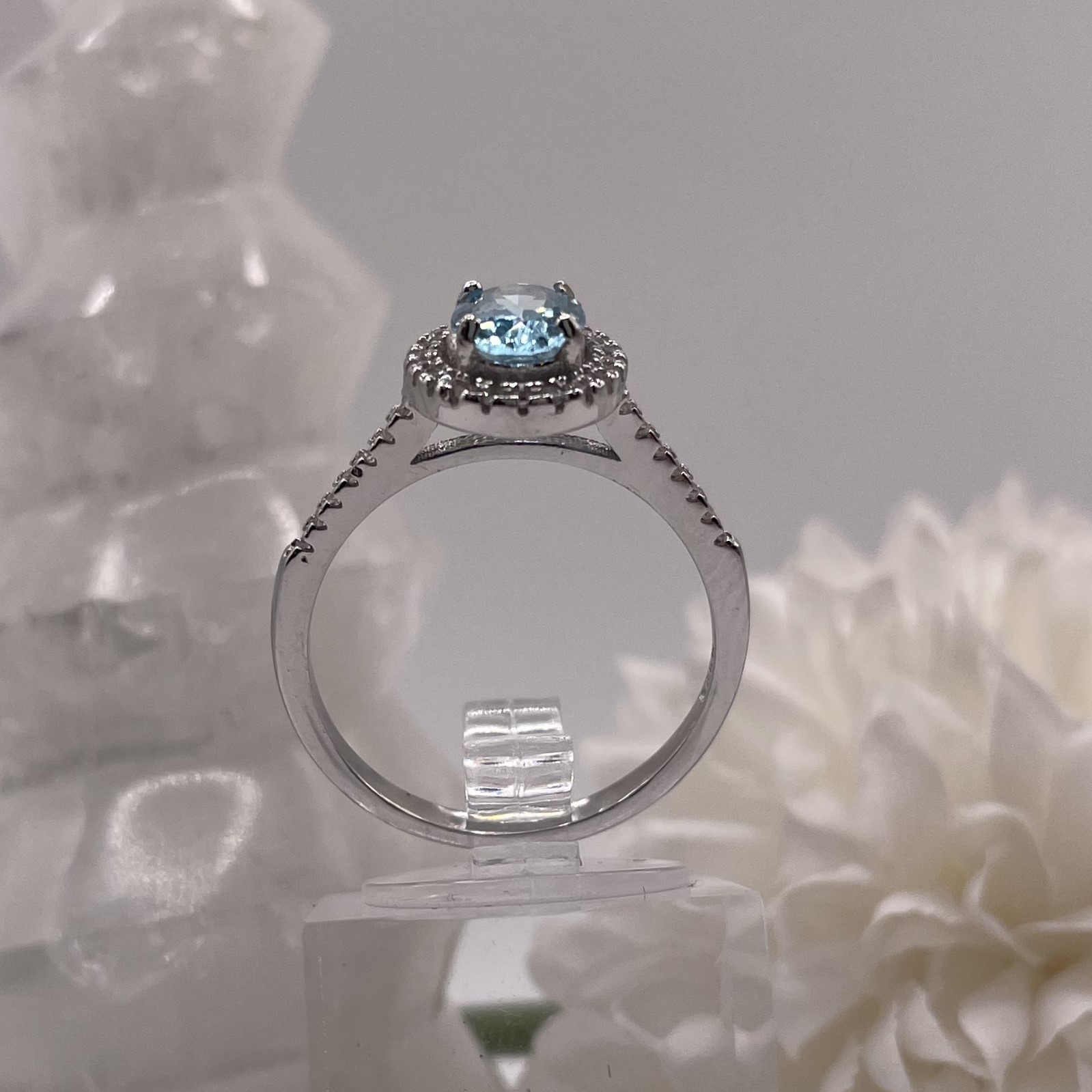 Blue Topaz & Cubic Zirconia Ring (Size 8) - photo 4