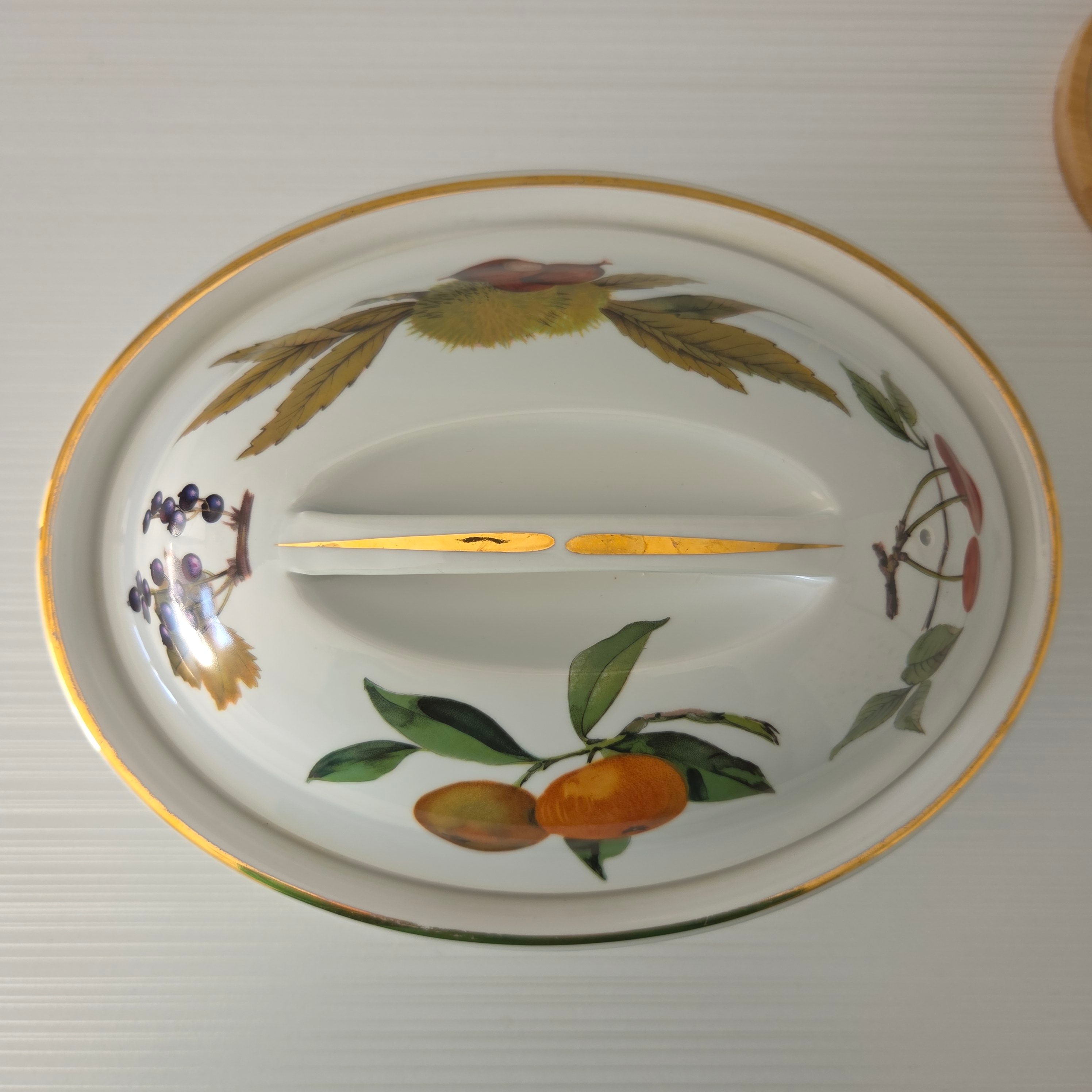 Royal Worcester Evesham Gold Oval Casserole - Pre-Loved! ✨ - photo 5