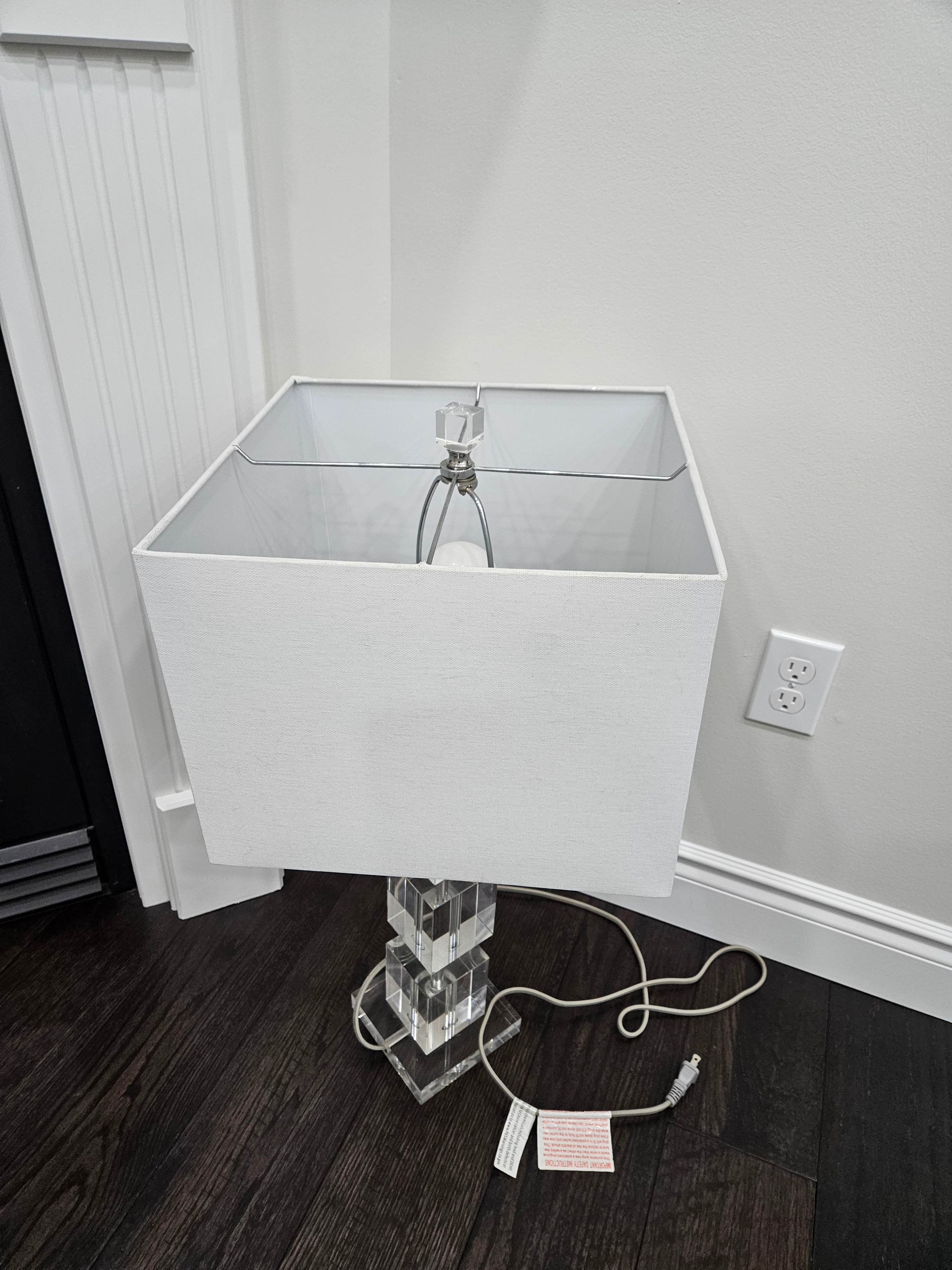 Elegant Modern Crystal Table Lamp with White Shade - photo 2