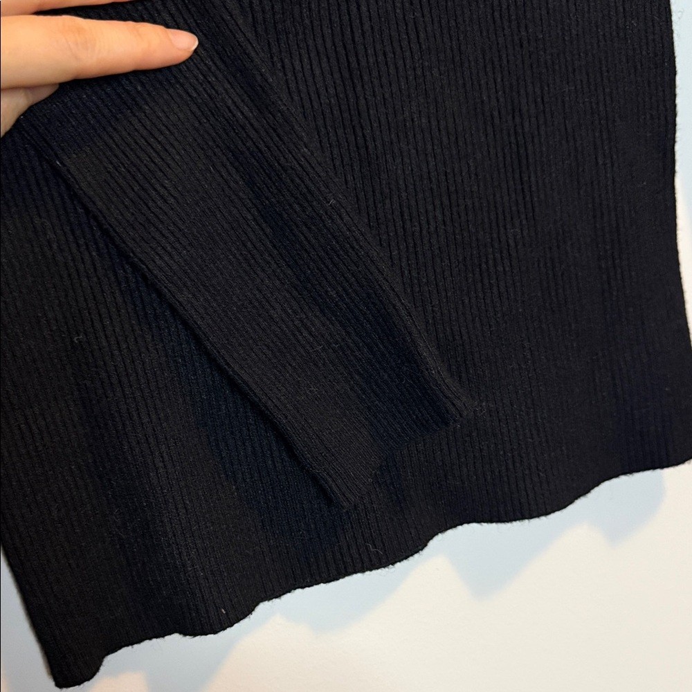 100% Wool Black Ribbed Mockneck Knit Top - photo 3
