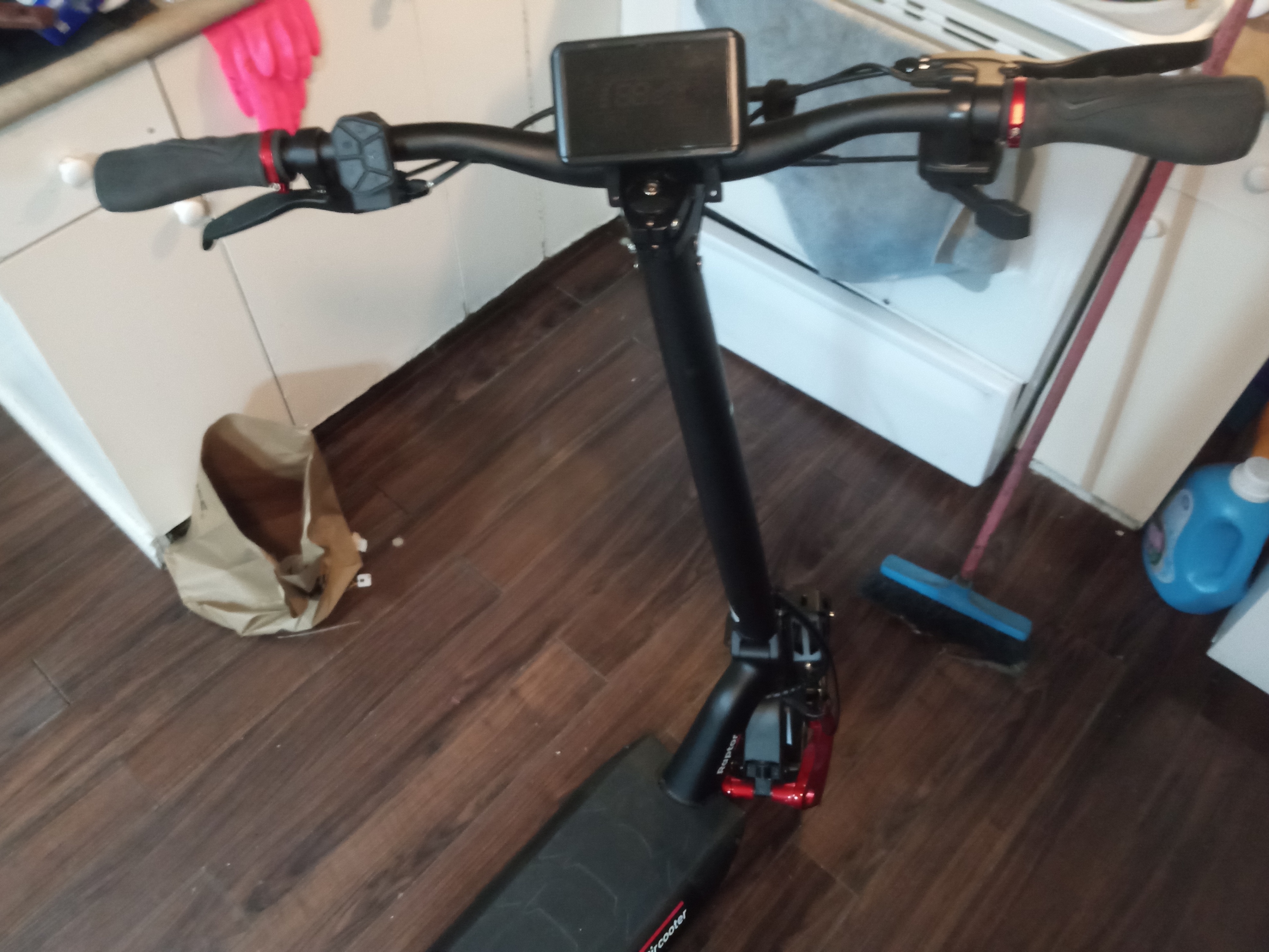 Brand new Circooter Raptor 48v 800w escooter - photo 3