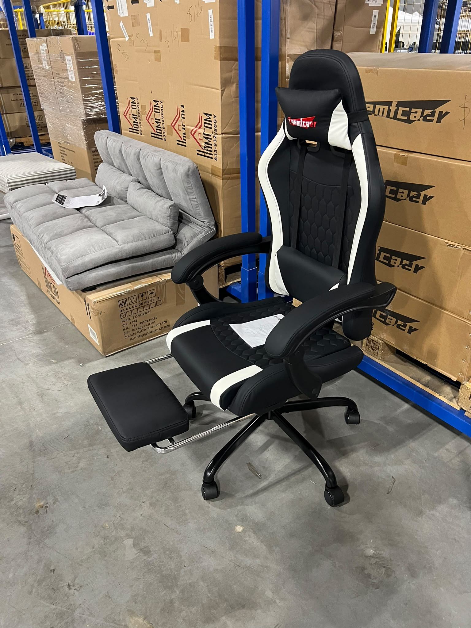 Gaming Chair $109 🎮 Brand New – Racing Style, Footrest, Headrest