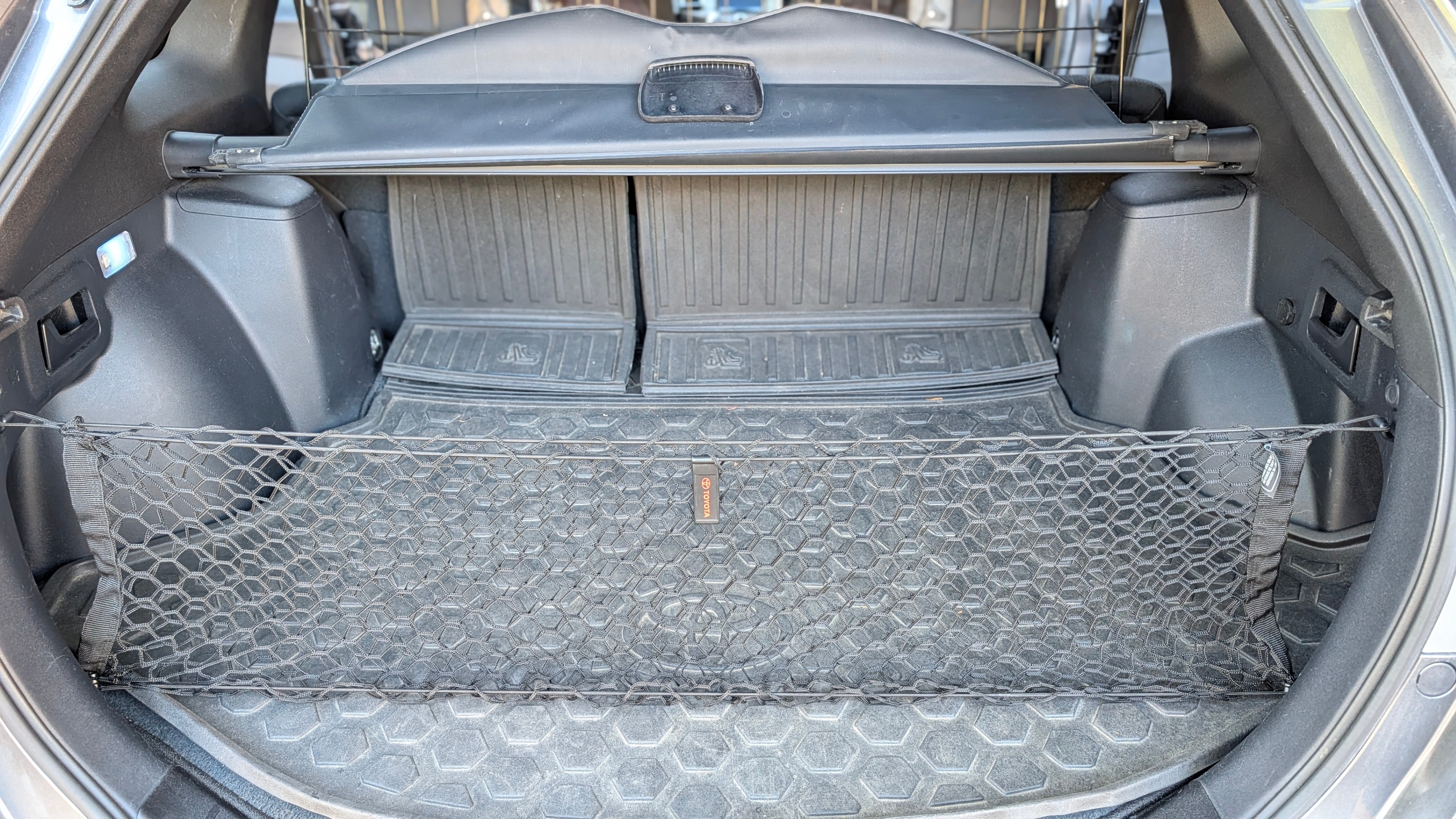 2009-2016 Toyota Venza - Rubber Cargo Floor Mat + Seat Cover - photo 3