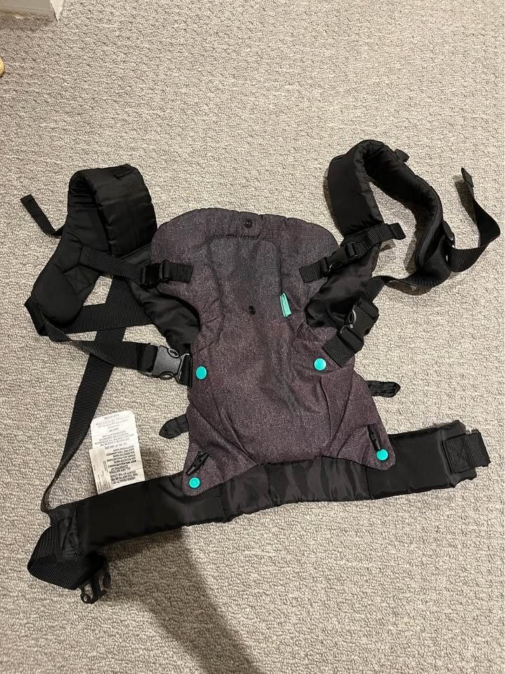Infantino 4 in 1 Flip Baby Carrier