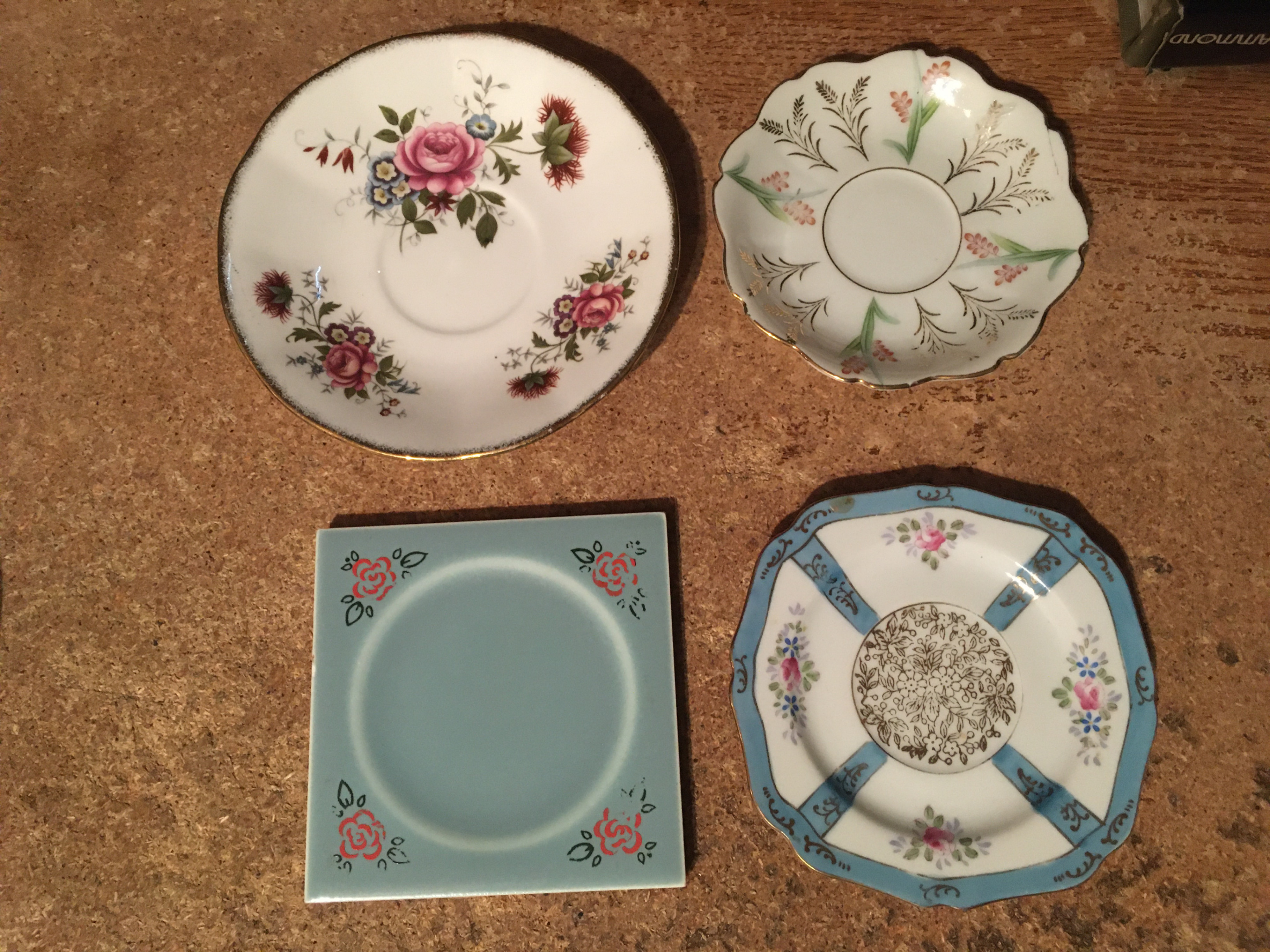 LOT OF 15 PLATES DISHES FLOWERS FLORAL ROSES BUTTERFLIES & MORE - photo 2