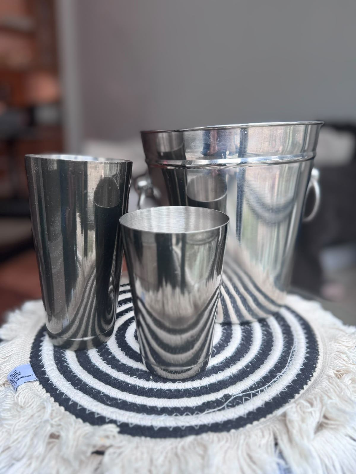 Cocktail Shaker & Stainless Steel Champagne/Wine Bucket