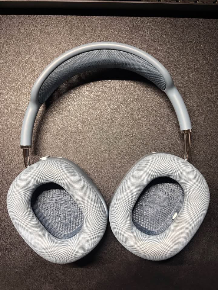 AirPods Max Gen 1 USB c - photo 2