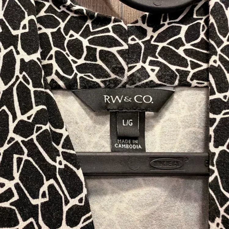 RW&CO Sleeveless Blouse — Black & Ivory Abstract, L - photo 2