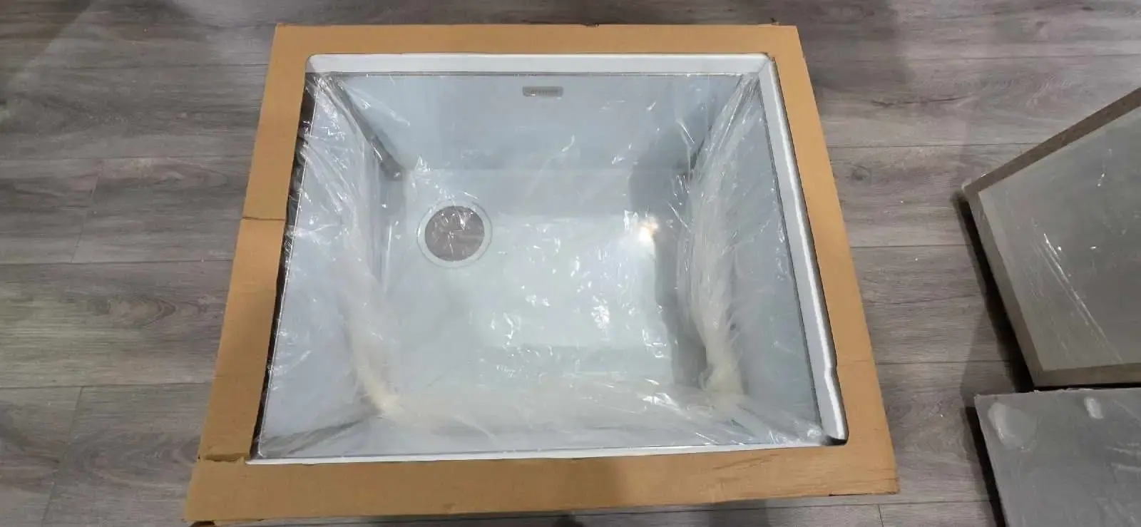 Cantrio 22" Stainless Steel Undermount Single Bowl Sink.