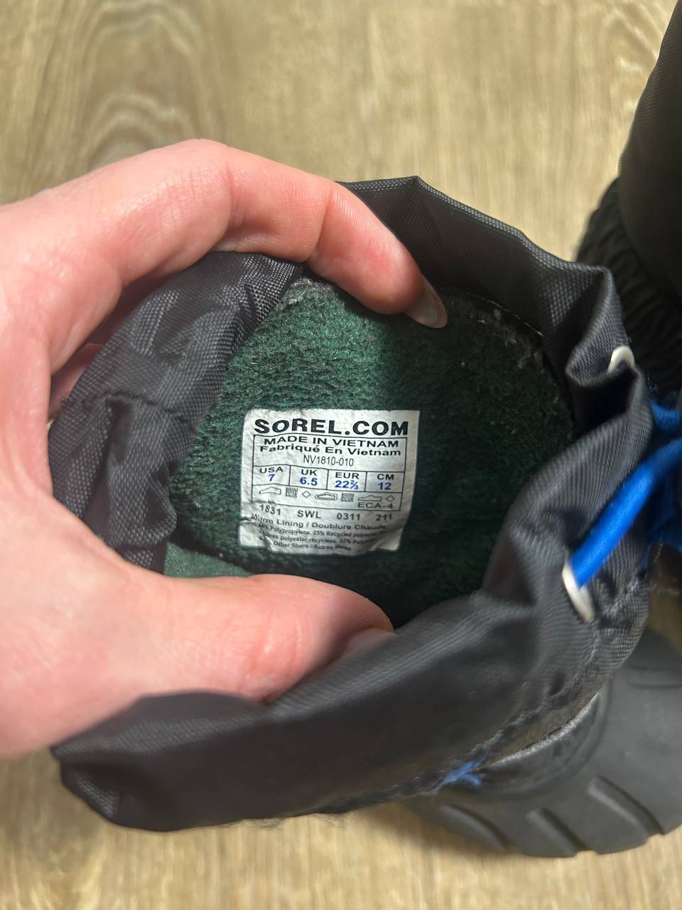 Sorel Kids winter Boots Size 7 - photo 3