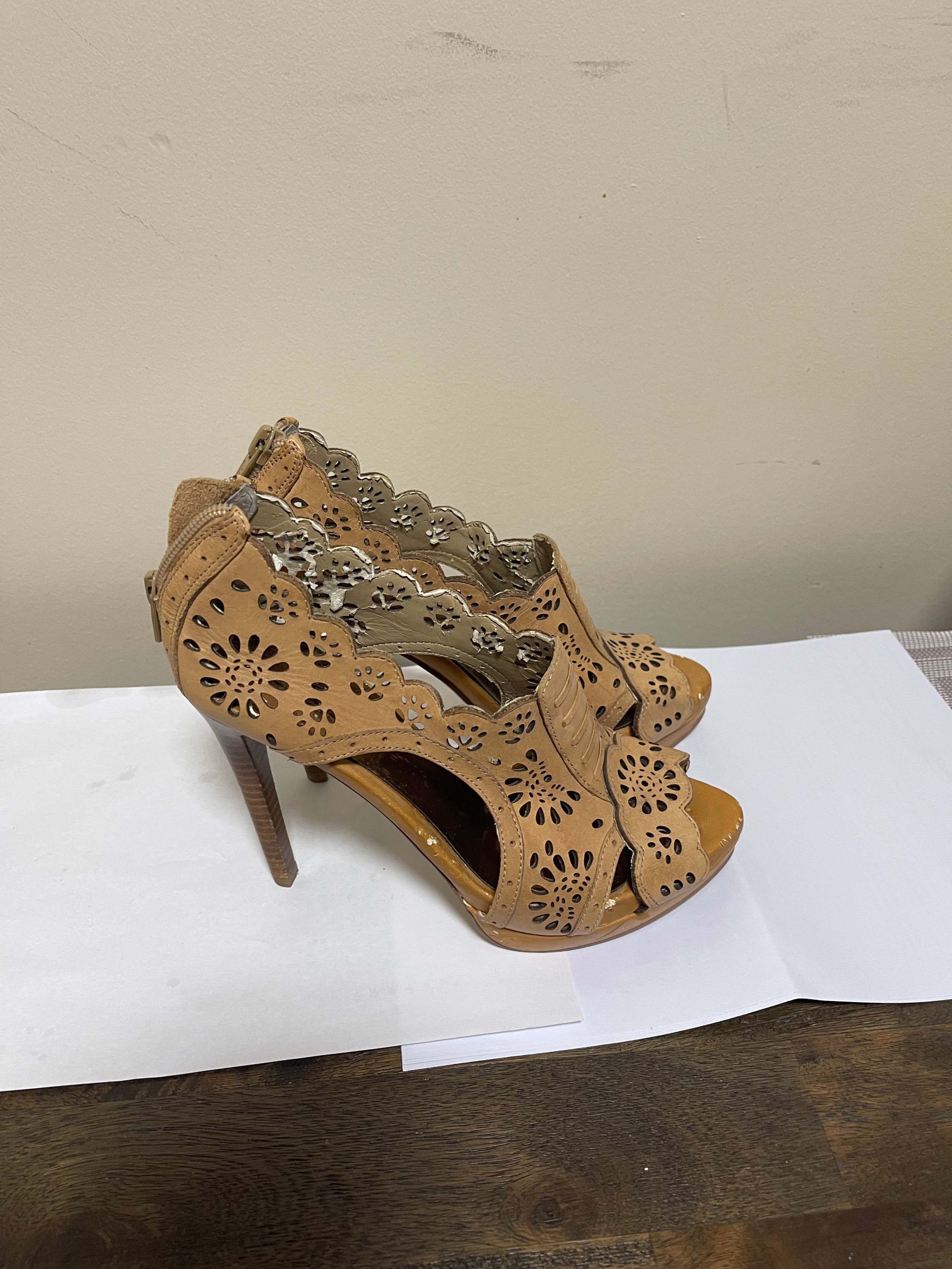 Women High-Heeled Pumps