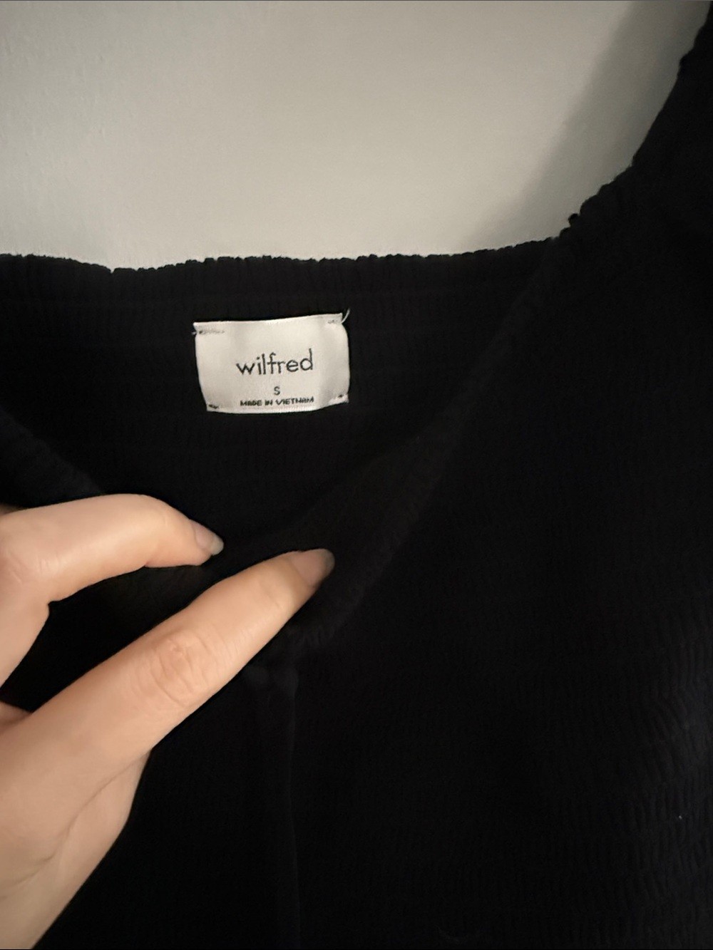 Wilfred Black Smocked Puff-Sleeve Crop Top - photo 2