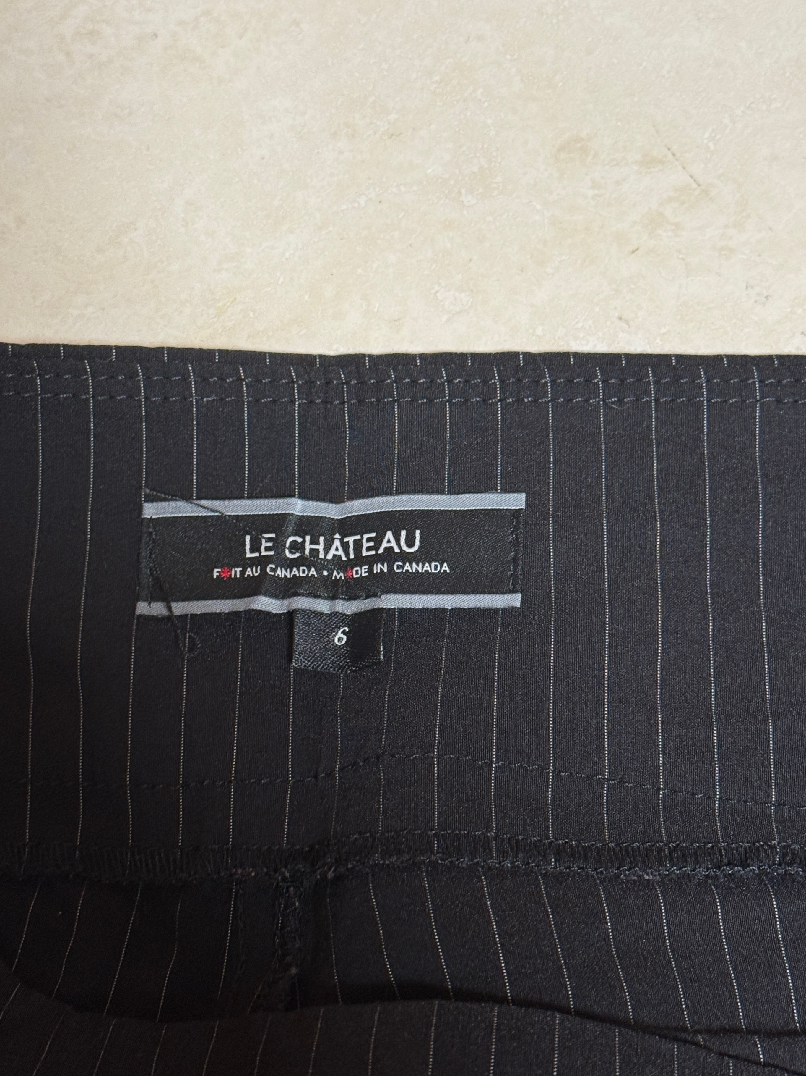 Le Chateau Black Pinstripe Pull On Stretch Pants 6 NWOT - photo 5