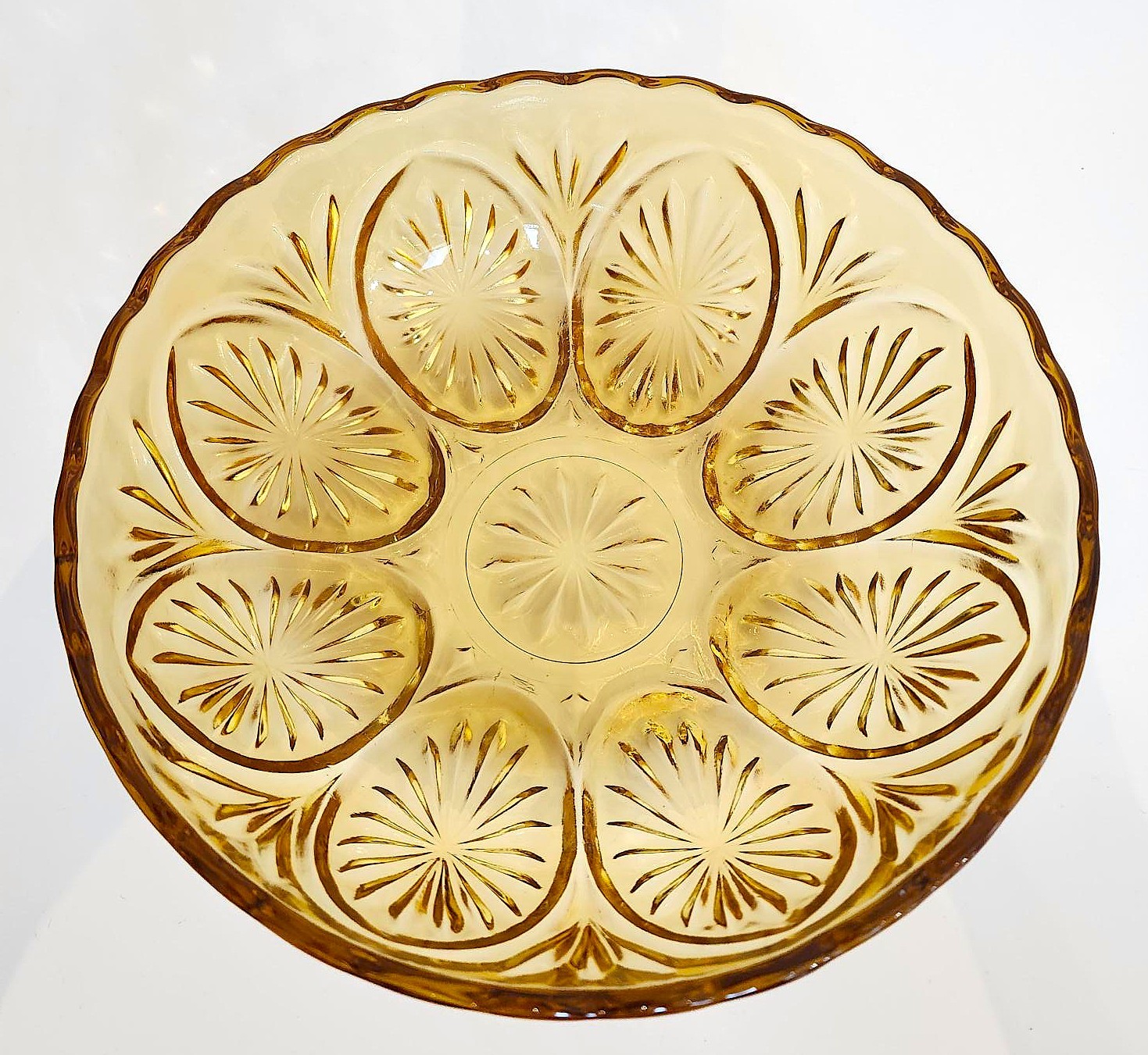 Vintage Anchor Hocking Starburst Medallion Amber Glass 8" Bowl