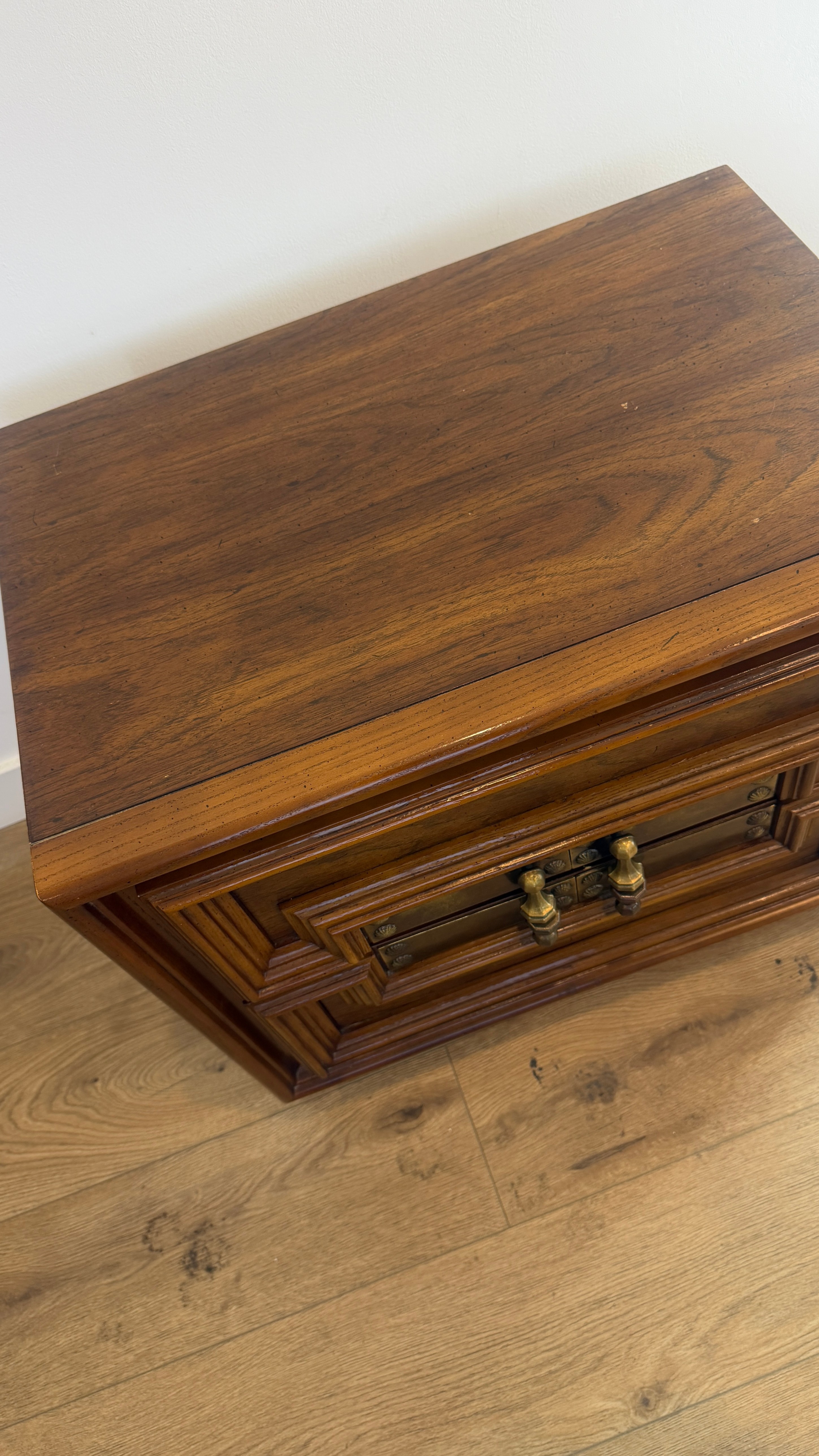 Nightstand / Bedside Table / End Table - photo 4