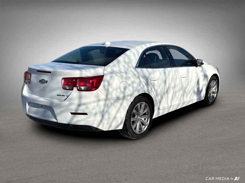 2013 Chevrolet Malibu - photo 2