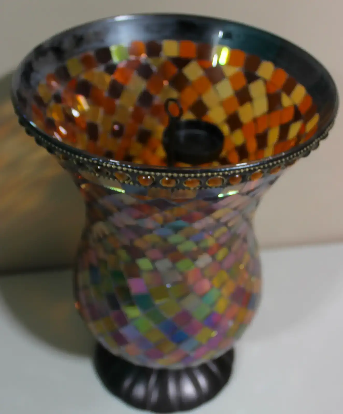 PartyLite 12'' Tall Global Fusion Hurricane Stained Glass Holder - photo 3
