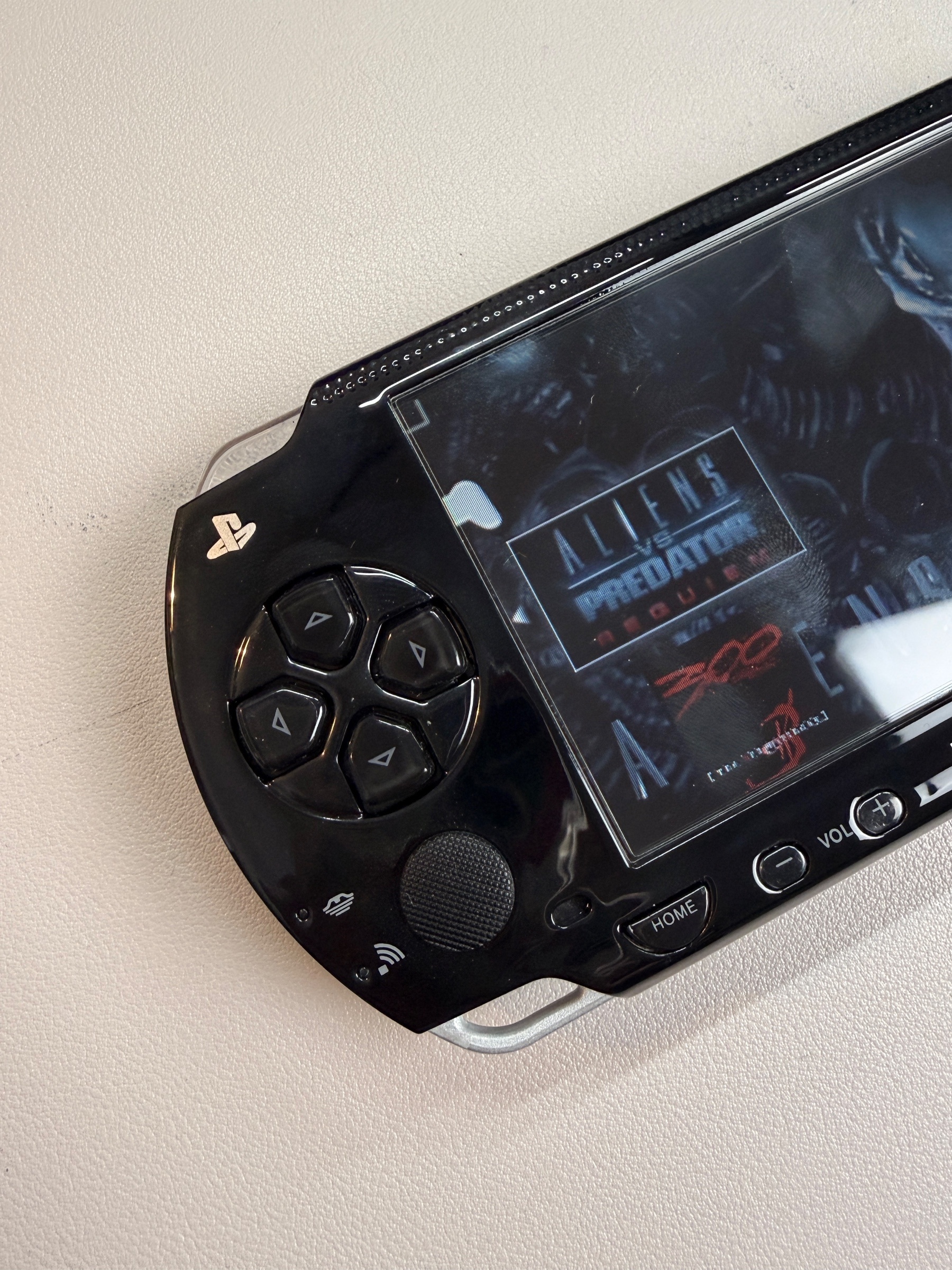 Sony PSP 1000 Handheld Game Console — Black, Like New - photo 3