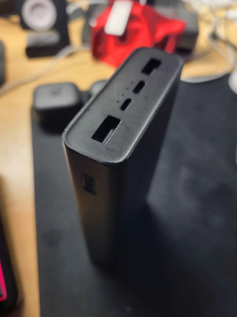 Xiaomi Mi 20000mAh Power Bank 3i - photo 2