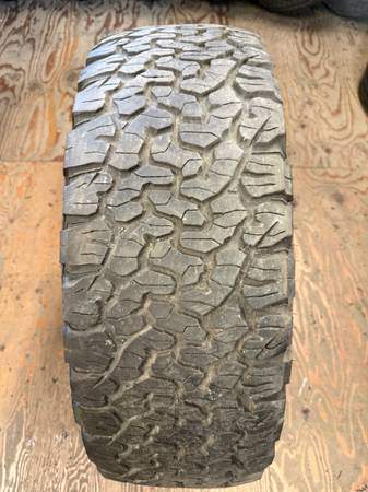 1 X single 285/75/16 LT 126/123R BFG All Terrain T/A KO2 w 55%