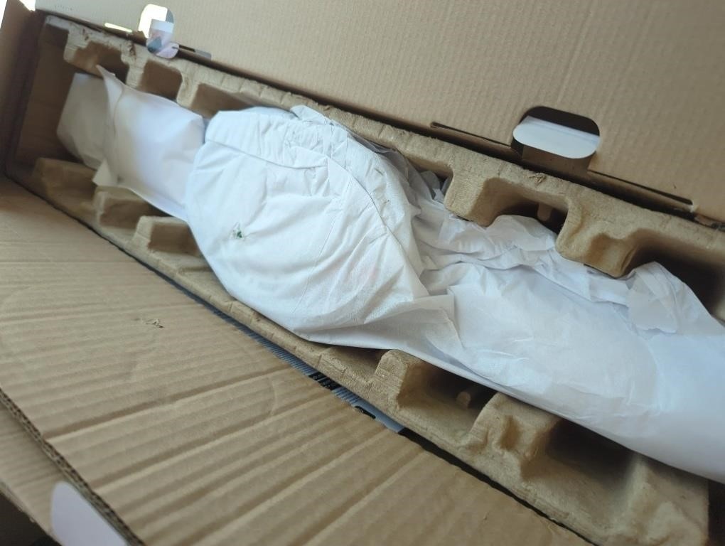 Globe Electric AmbianceSelect 24in LED Vanity Light - photo 3