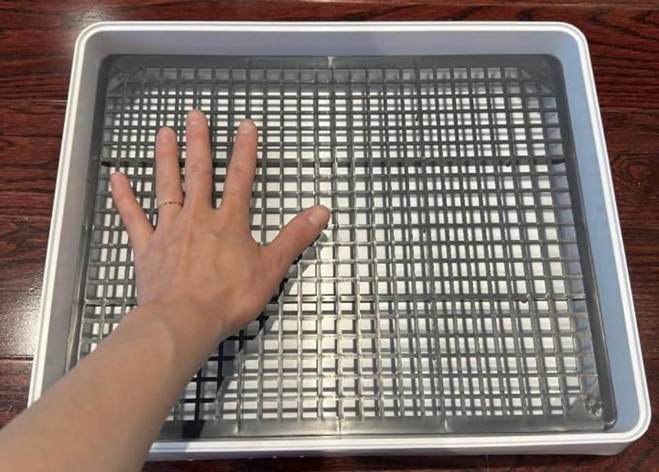 Large 22x18 Litter Tray with Sifting Grid & High Edges (New) - photo 4