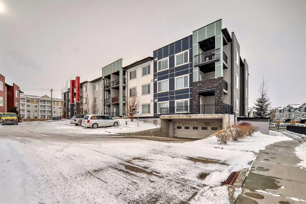 2 Beds 2 Baths Apartment