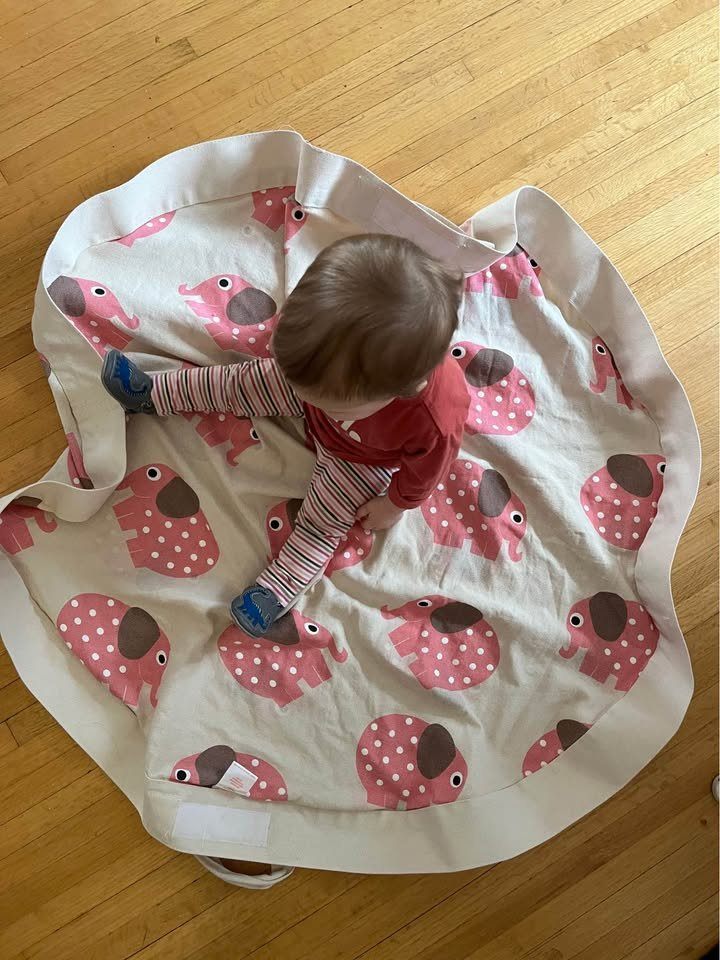 LIKE NEW 3 Sprouts Elephant Play Mat Bag - photo 3