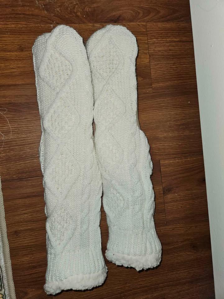 Just Cozy Women’s High Knee Cable-Knit Slipper Socks