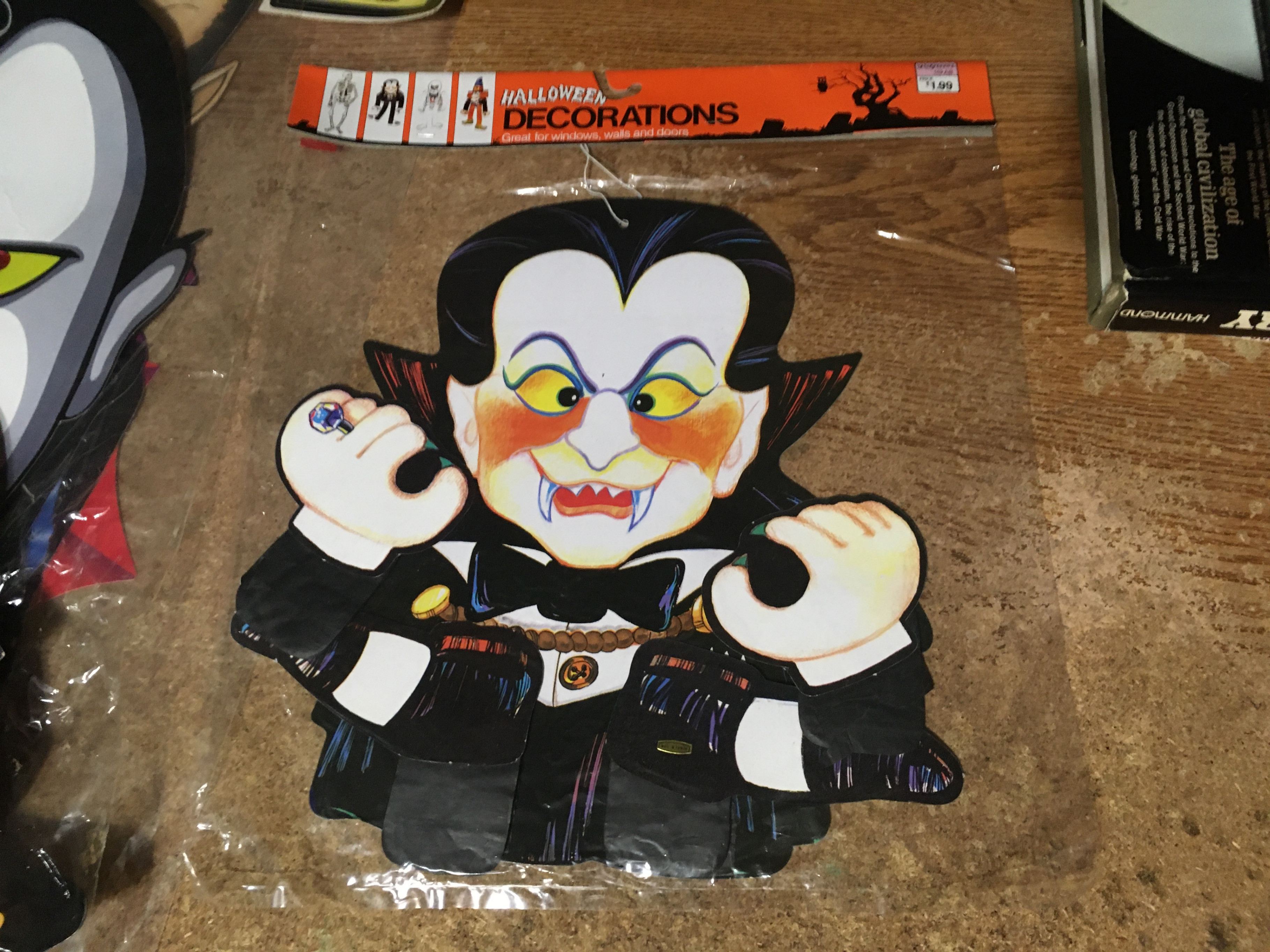LOT OF 6 CUTOUT WINDOW FIGURES DRACULA VAMPIRE BEISTLE EUREKA 36 - photo 4