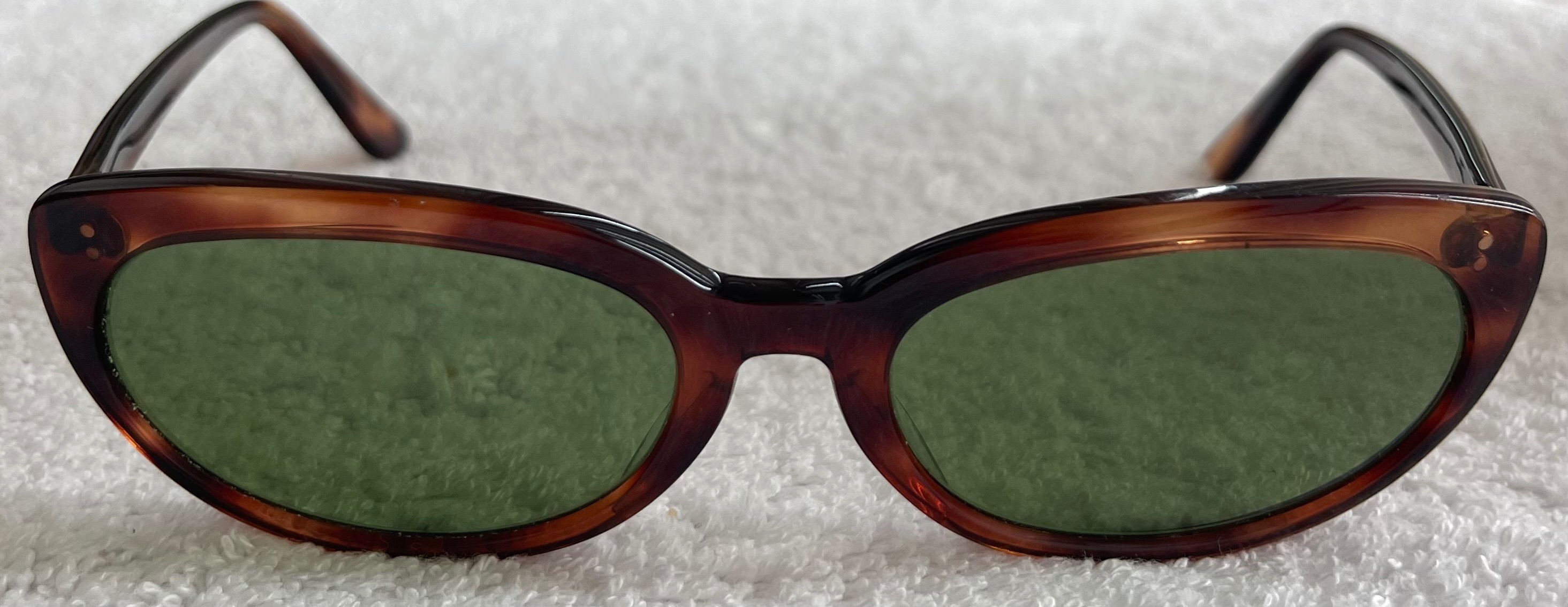 Vintage 90s Tortoiseshell Soft Cat Eye Sunglasses Frame