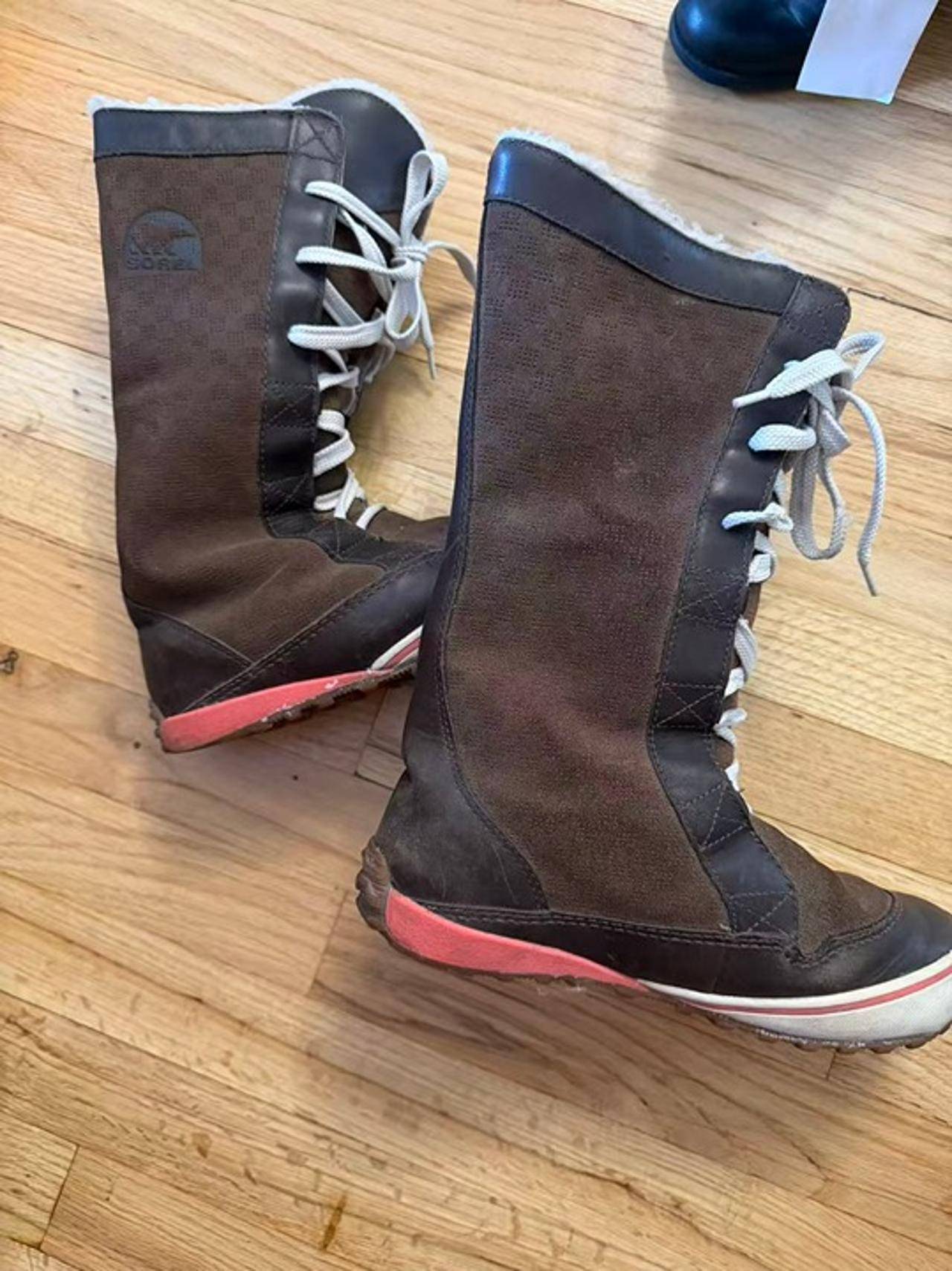 Sorel Brown Lace-Up Winter Boots Wedge Heel - Size 8.5