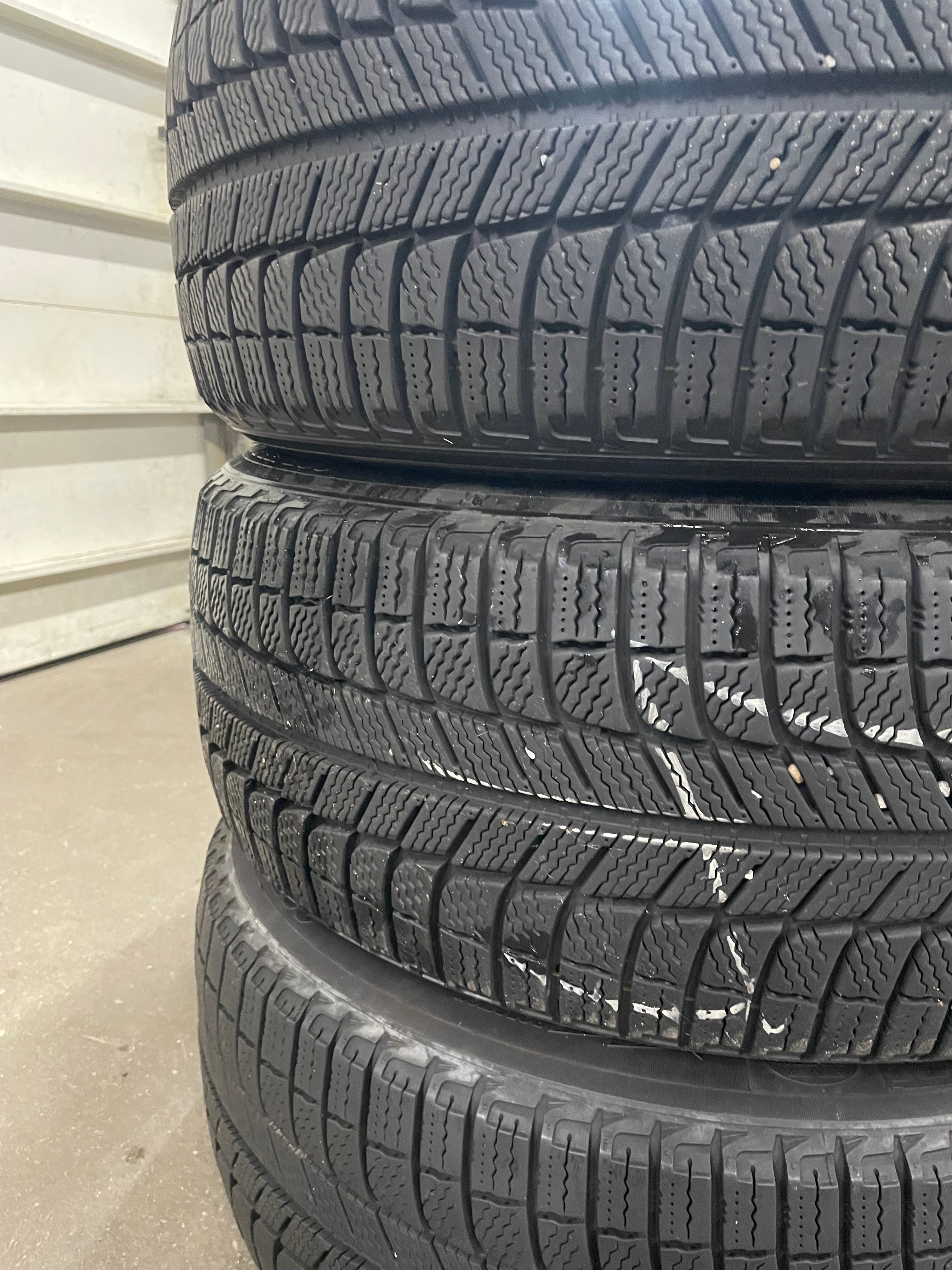 3 x P225/55R17 Michelin Xice Winter Tires - photo 2