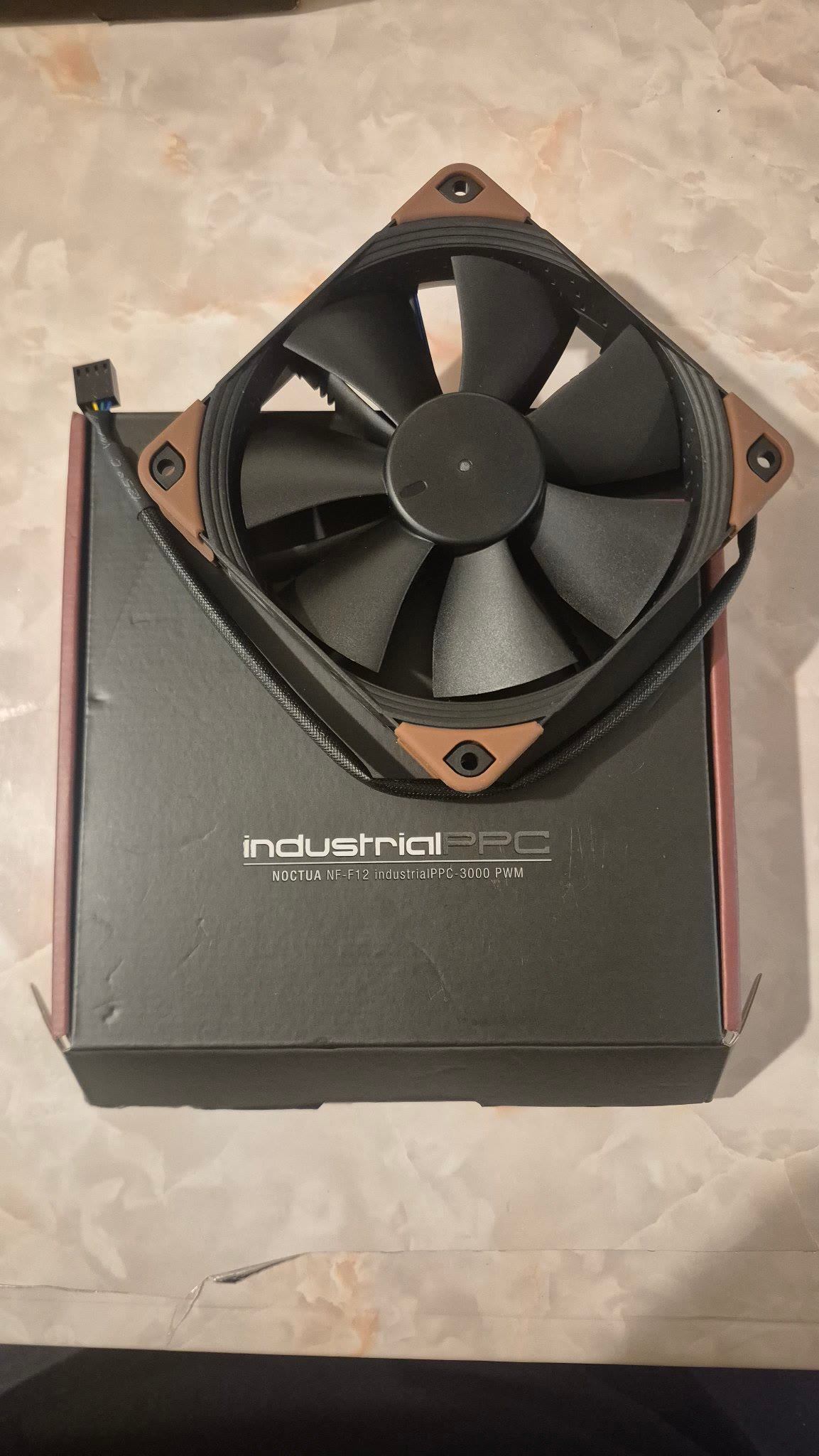 Noctua NF-F12 industrialPPC-3000 PWM 120mm Fan Homelab – Tested