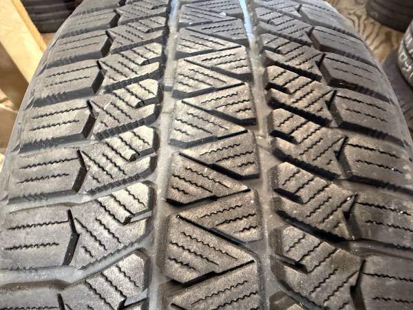 1 x single 225/40/18 M+S Bridgestone Blizzak WS90 w 80% tread - photo 3