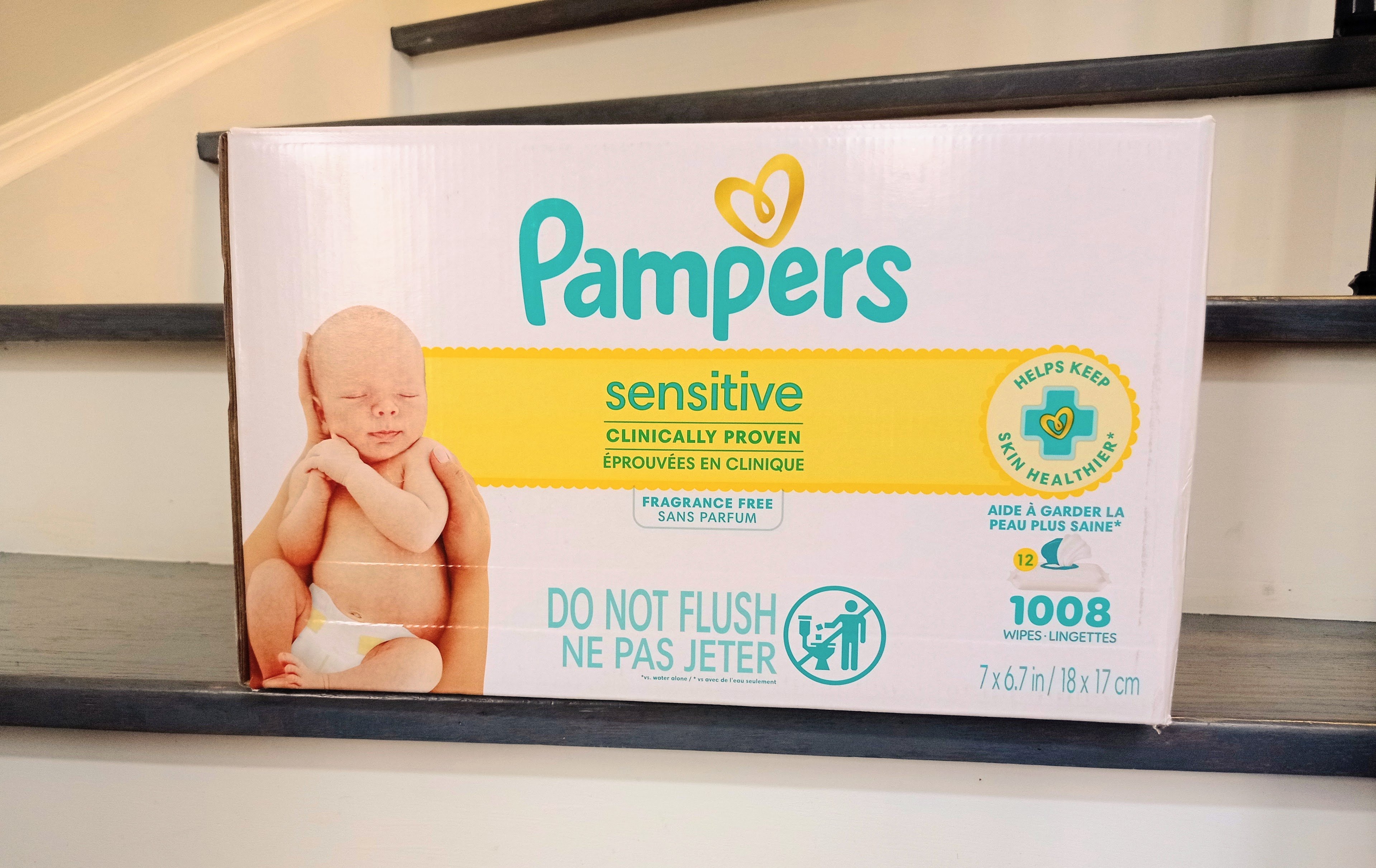 Brand New Sealed Pampers Sensitive Baby Wipes 1008 Count 12 Pack