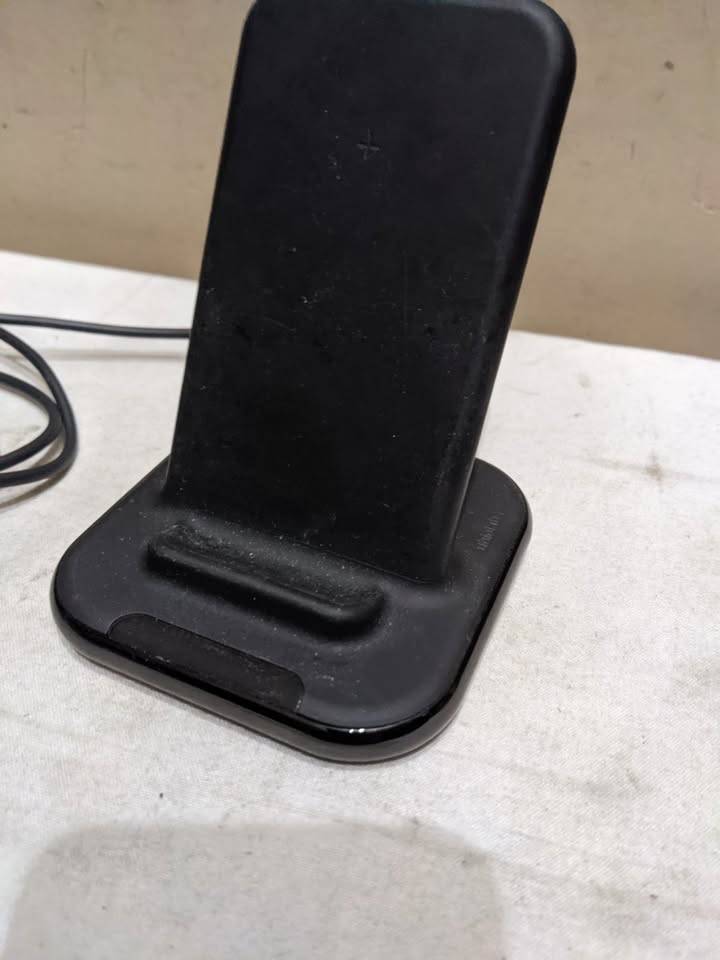 Ubio Labs CHARGER Fast Wireless Charging Stand CHG1156SG - photo 2