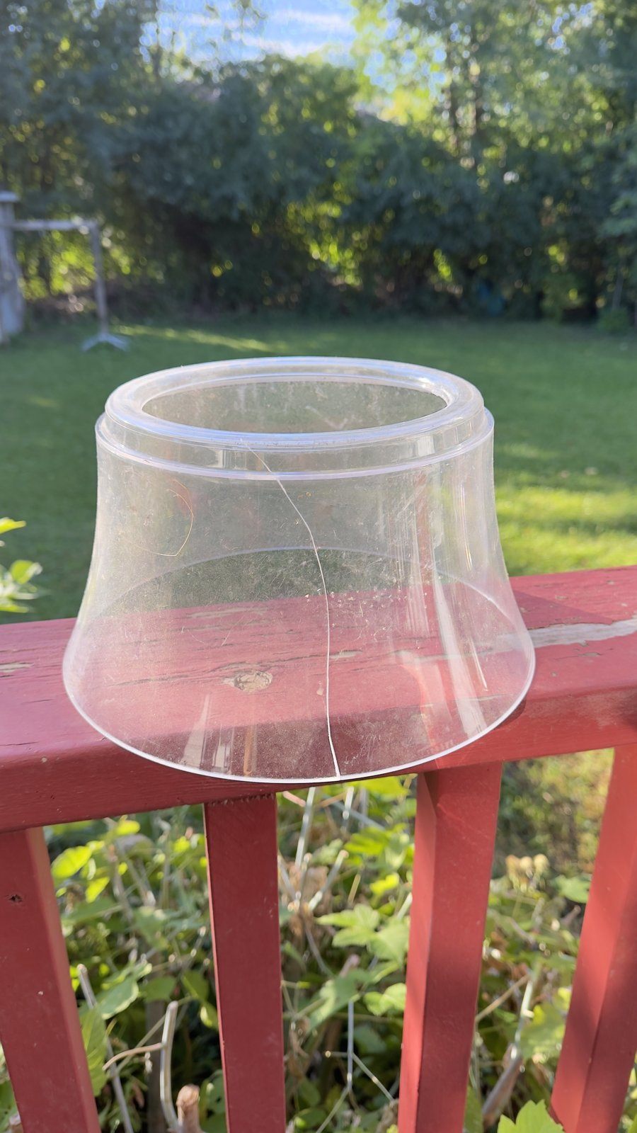 Clear Beverage Dispenser with Spigot and Stand – Crack in Stand - photo 4