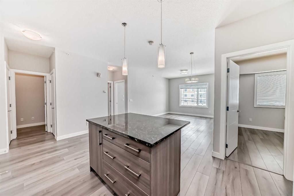 2 Beds 2 Baths Apartment - photo 3
