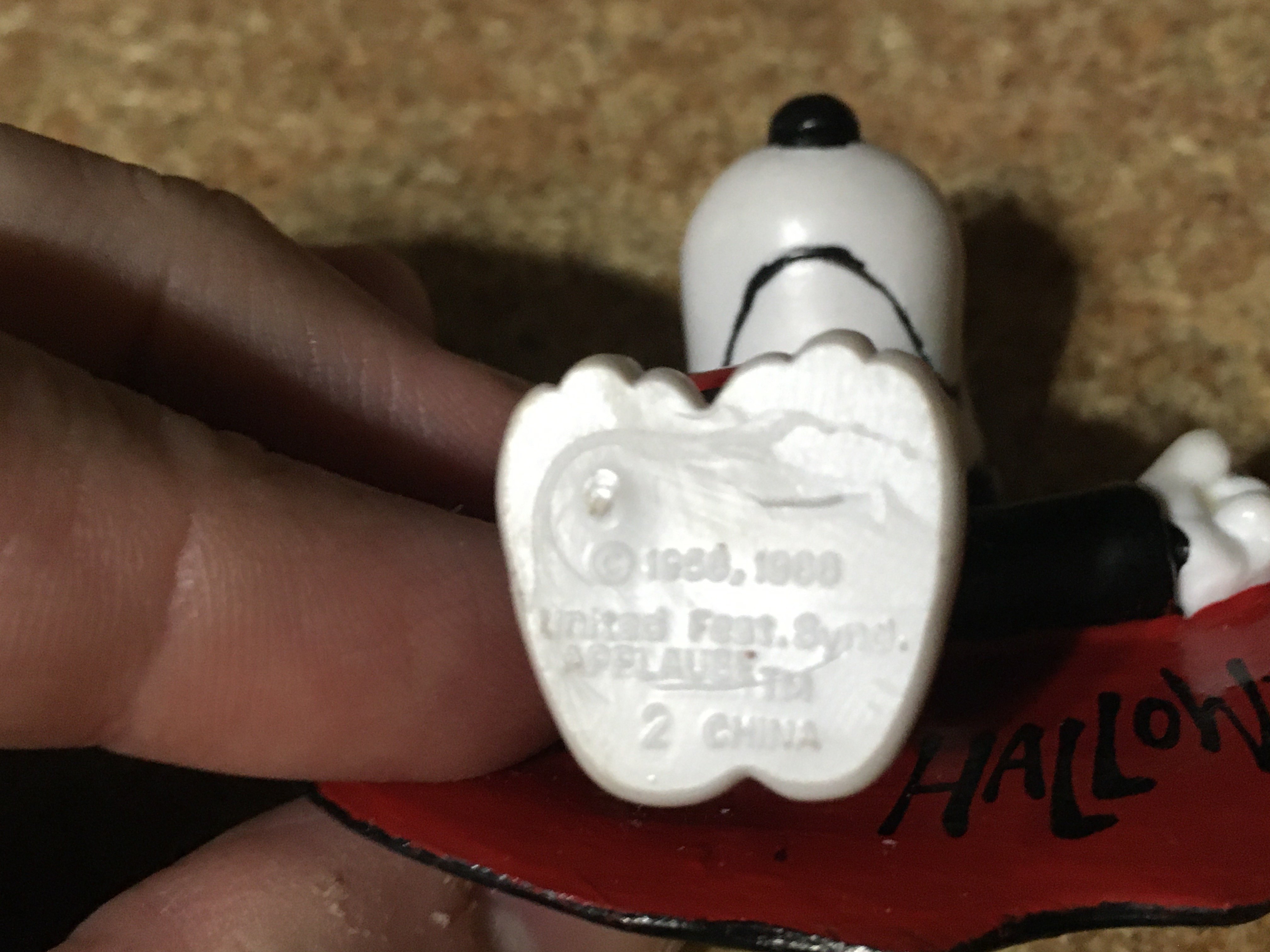 1988 APPLAUSE SNOOPY PEANUTS VAMPIRE DRACULA PVC FIGURE HALLOWEE - photo 4
