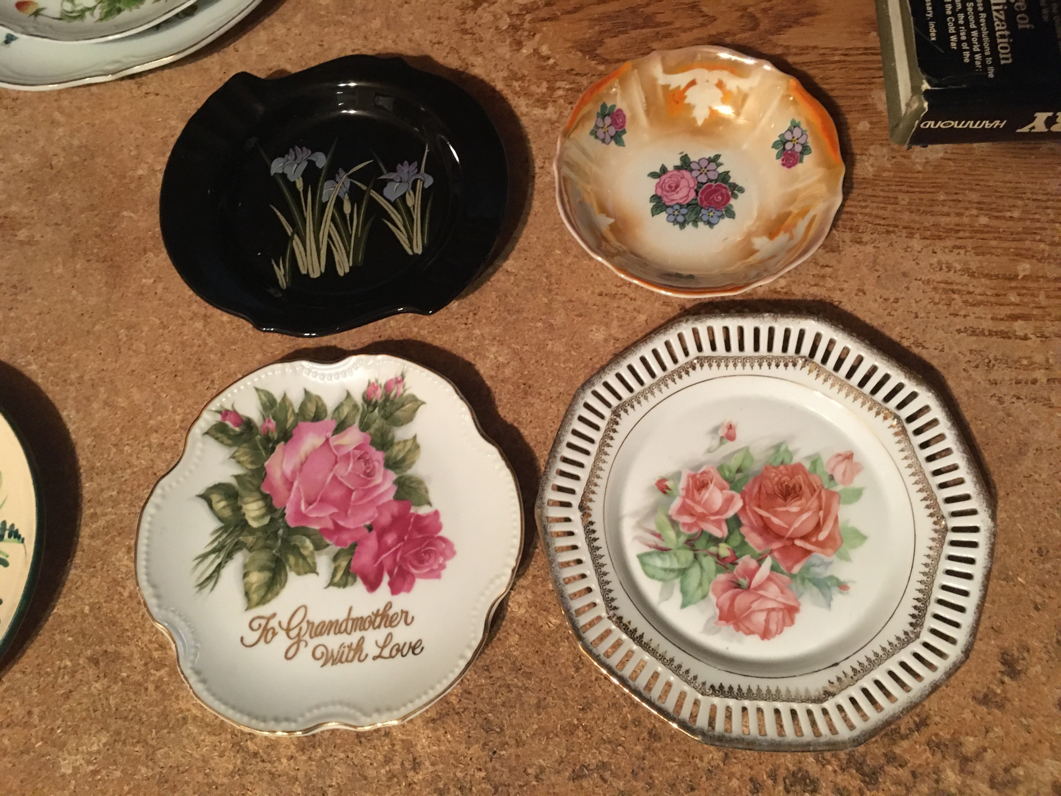 LOT OF 15 PLATES DISHES FLOWERS FLORAL ROSES BUTTERFLIES & MORE - photo 4