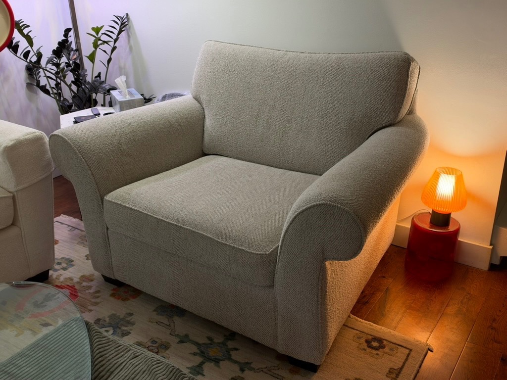 Loveseat/ 1 ½ Chair