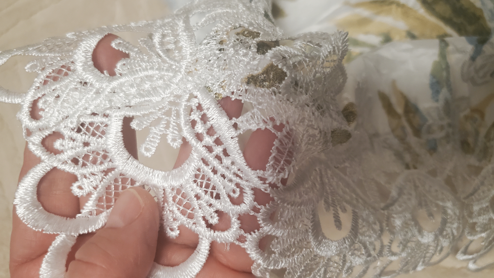 Square Tropical Palm Leaf Tablecloth with Lace Trim 24" - photo 2