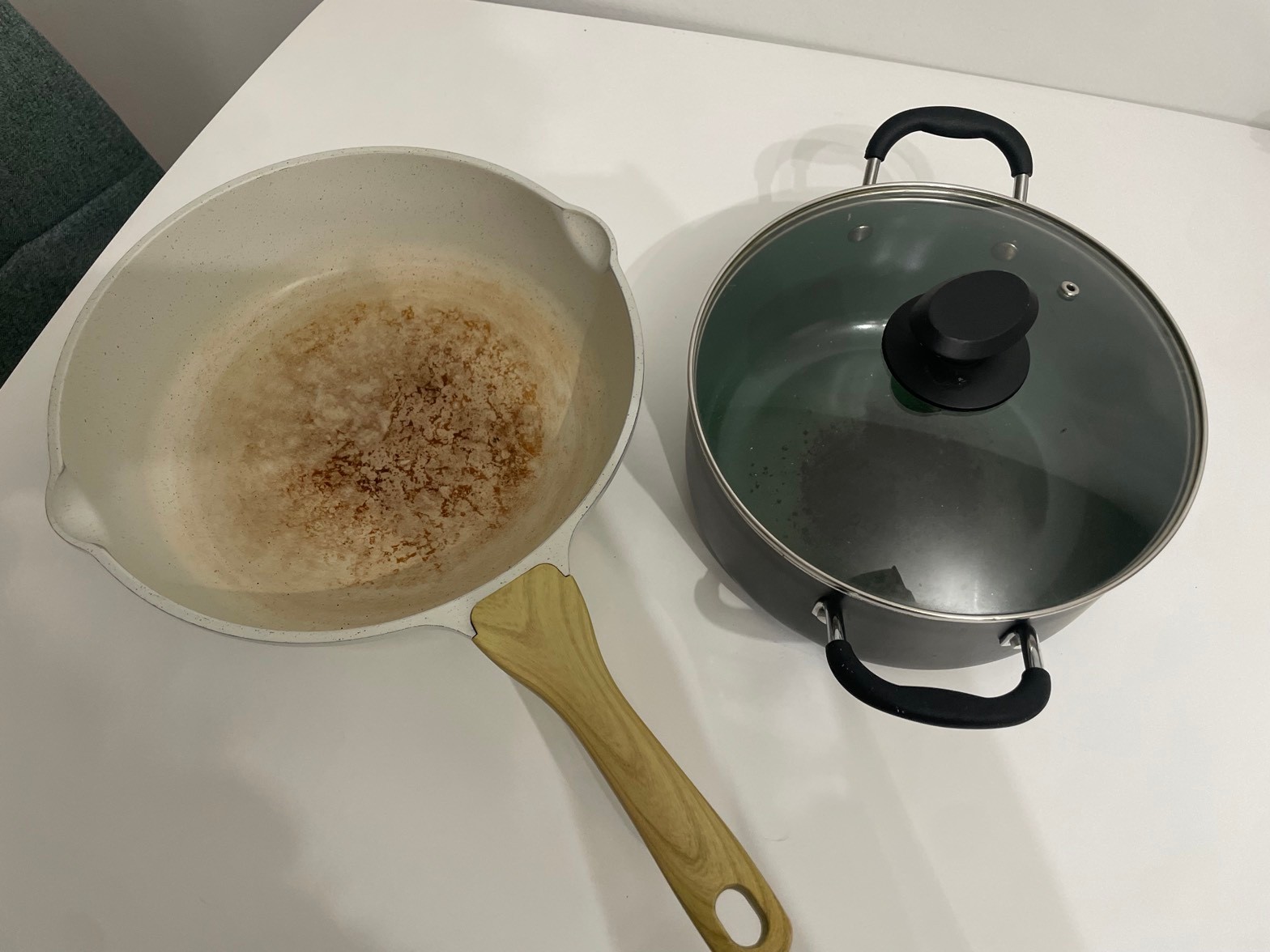 Sensarte nonstick skillet + stockpot lot - photo 2