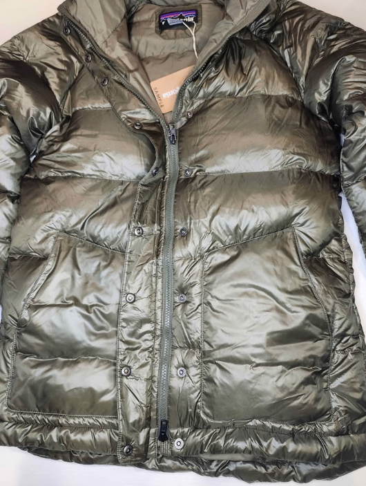 Patagonia "Raven Rocks" Down Coat Size Small *BNWT** - photo 3