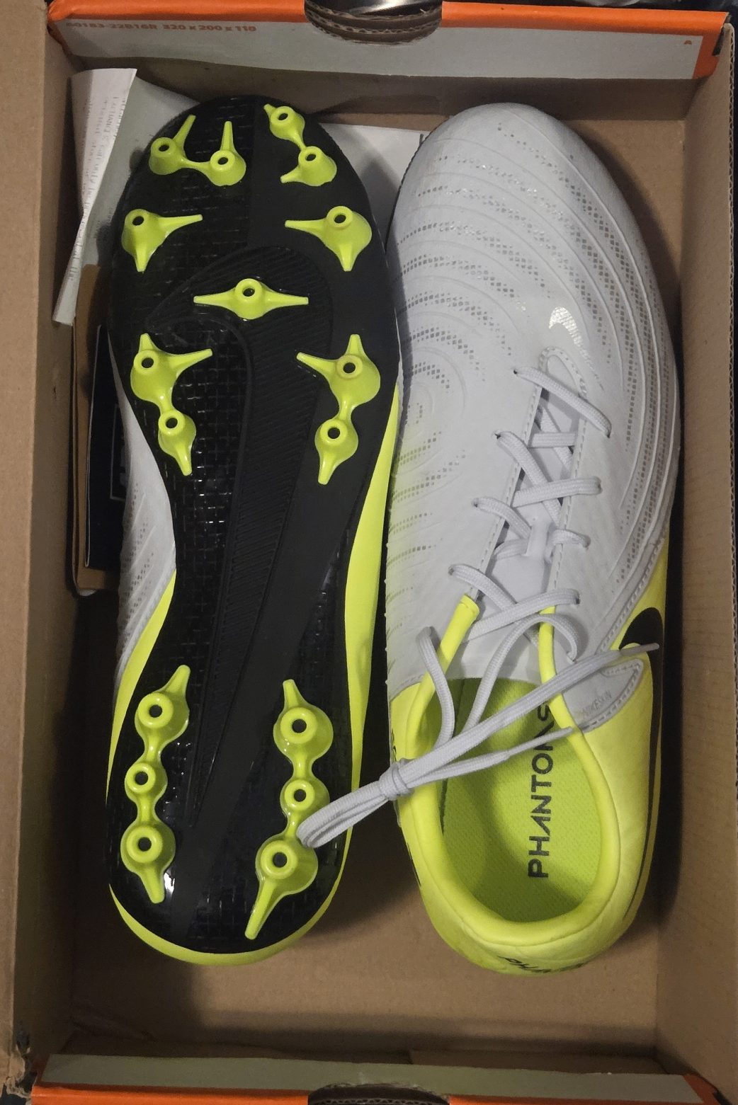 Nike Phantom GX II Academy AG | Retail - $120