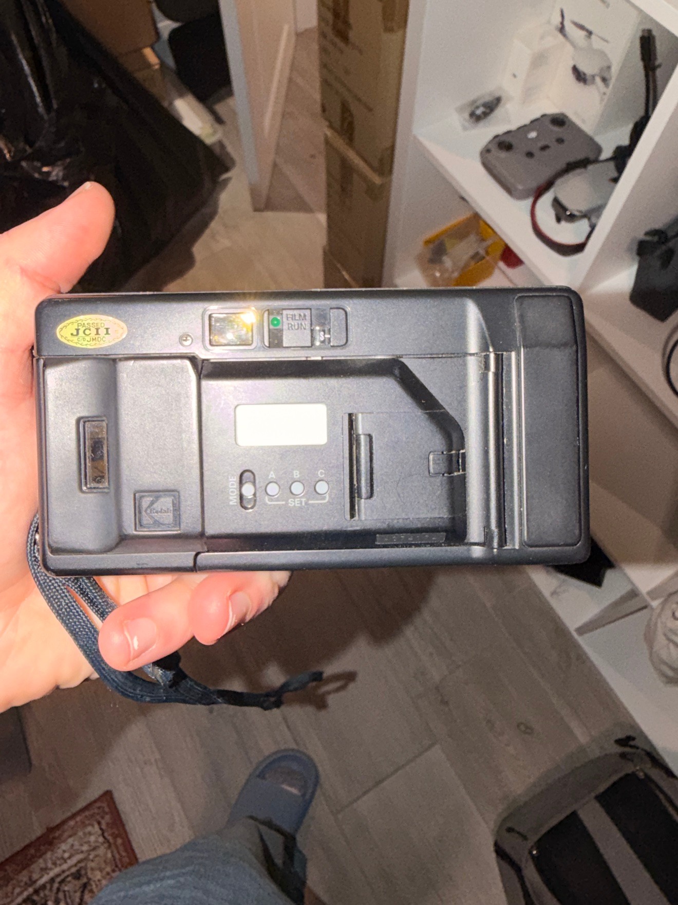 Kodak VR35 Medalist 35mm Film Camera — NOT WORKING - photo 3